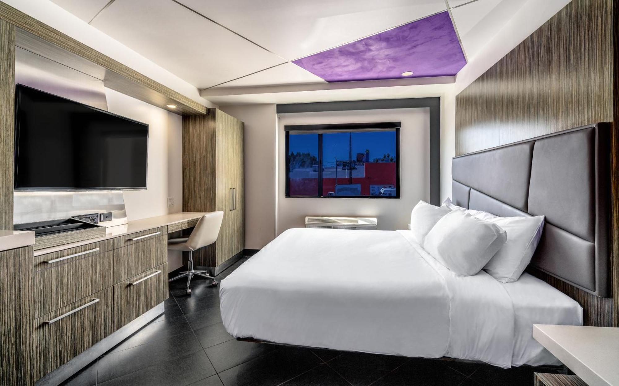 Double Room,1296111712:JPEG